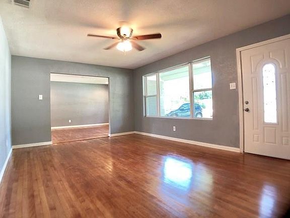 2nd image of 5721 S Wells Cir
