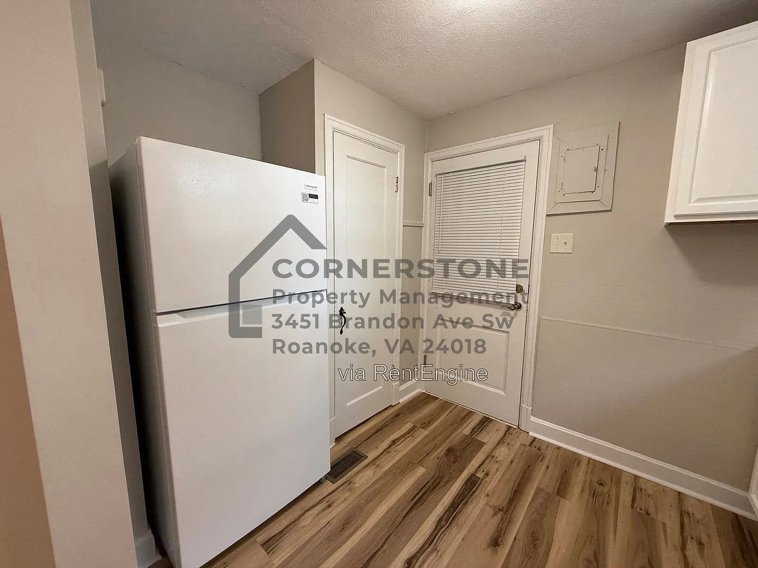 1 bed, 1.0 bath, 676 sqft, $995 — Photo 4