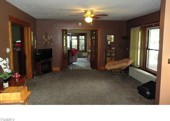 5th image of 1614 N Wooster Ave