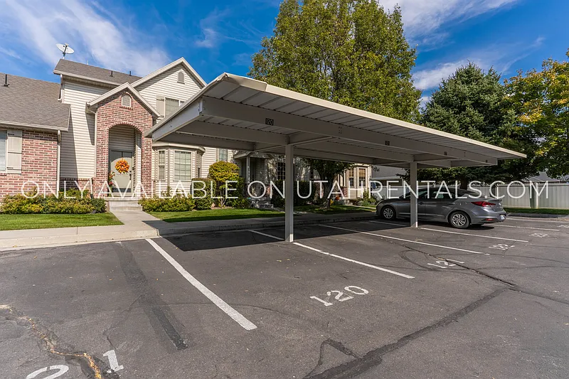 4 bed, 3.5 bath, 2019 sqft, $2,125 — Photo 4