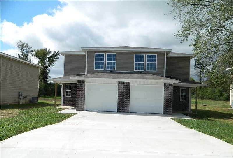 1st image of 6200 SW Chickadee St #1