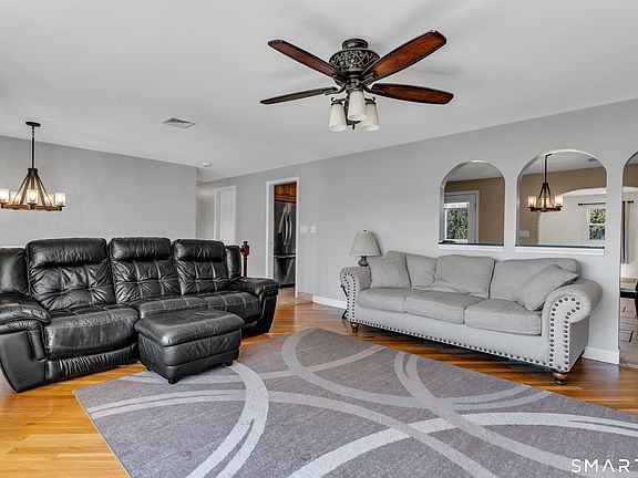 5th image of 130 North Hill Road