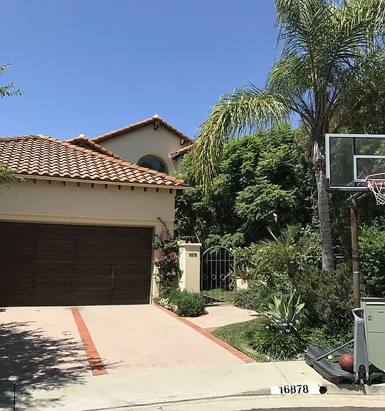 16878 Charmel Ln — Photo 20