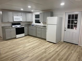 113 Summit Ave, Farmington, ME 04938