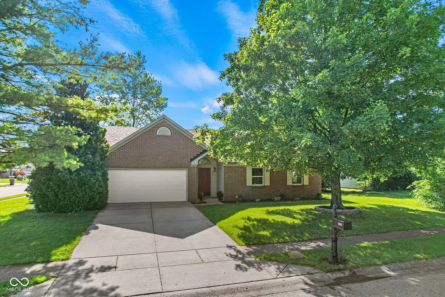 7239 N Orchard Dr photo 1