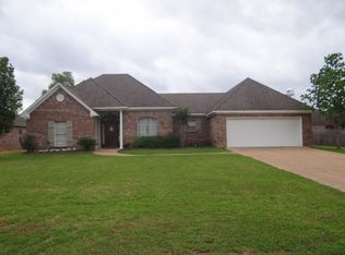 106 Butler Creek Dr, Florence, MS 39073