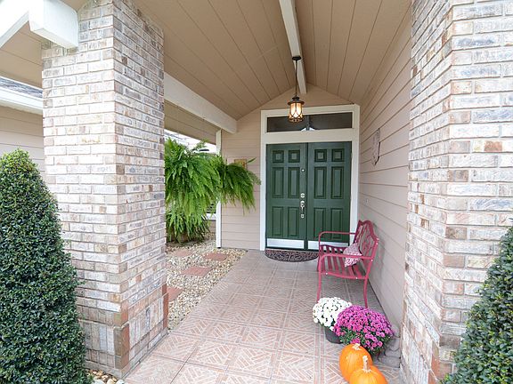 2nd image of 2209 Blossomwood Dr