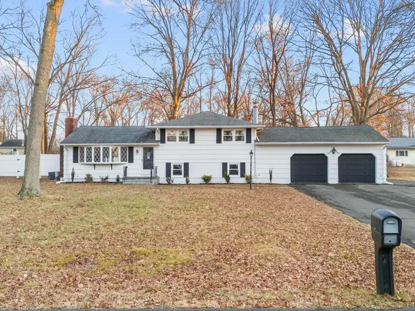 101 Ranchwood Drive, West Haven, CT 06516