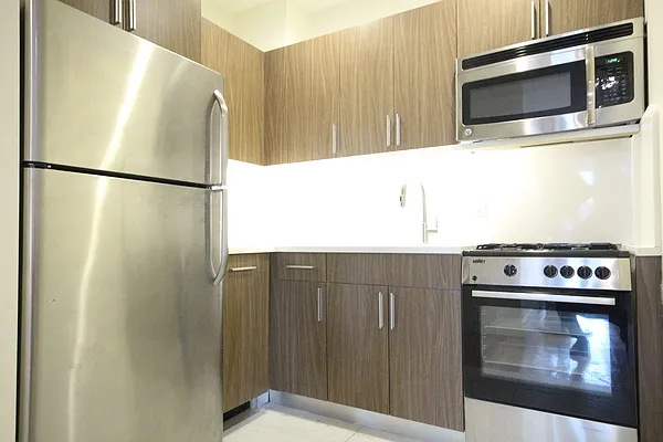 Rented by Rental Solutions Inc | media 32