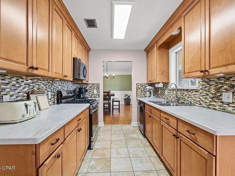 116 Derby Woods Dr — Photo 9