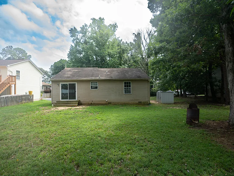 662 Grenada Ln — Photo 13