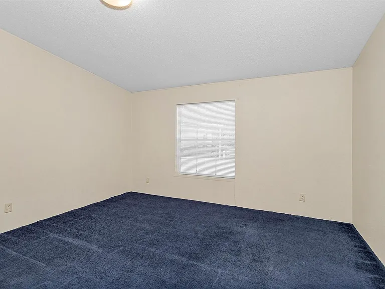 11261 Rose Rd — Photo 22
