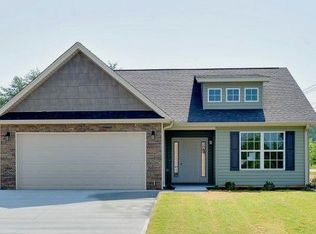 2 Maggie Valley Ct, Taylors, SC 29687