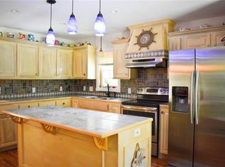 1204 S Howeth St, Gainesville, TX 76240