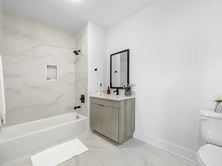 30 McAdoo Ave #305 — Photo 16