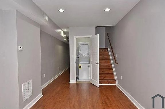 2nd image of 1321 Glyndon Ave