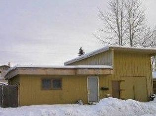 817 Bliss St, Anchorage, AK 99508