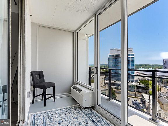 4th image of 28 Allegheny Ave APT 1410