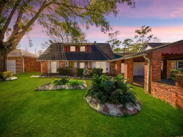 7706 Langley Rd, Houston, TX 77016