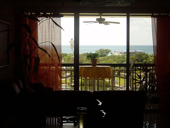 4th image of 11730 Shipwatch Dr APT 805