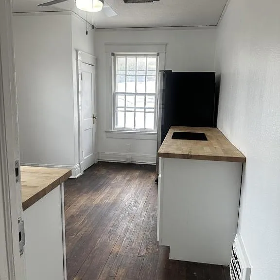 704 S 26th St — Photo 17