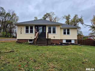 529 S Stewart St, Creve Coeur, IL