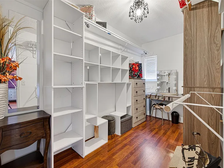 21202 Barker Canyon Ln — Photo 32