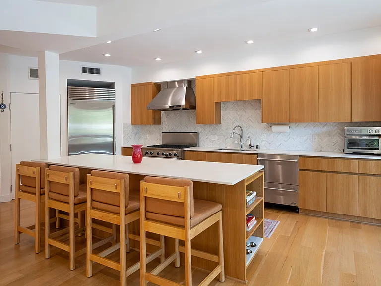 723 Westmount Dr #106 — Photo 6