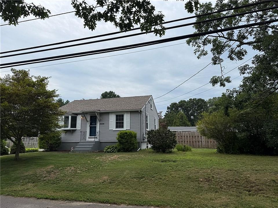 1st image of 8 Maple Root Rd