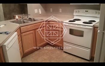 2nd image of 2604 Yellowstone Dr