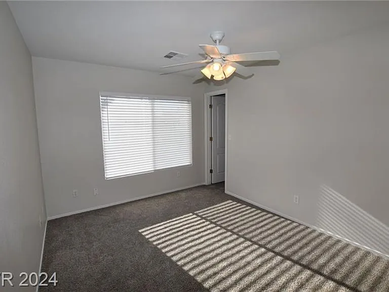 2111 Fountain Springs Dr — Photo 23