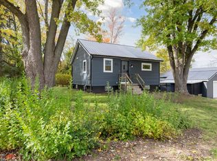 353 22nd St N, Springfield, MI 49037