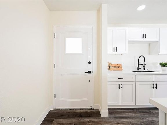 5th image of 5924 Pebble Beach Blvd