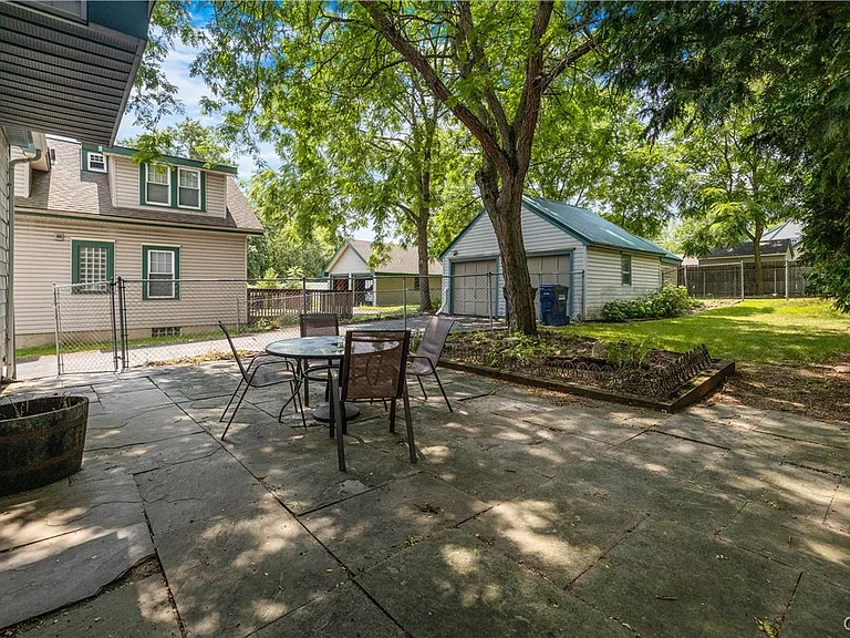 448 Buckingham Ave — Photo 25