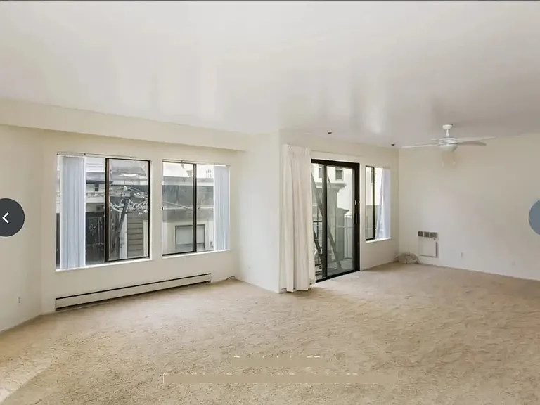 120 Joice St — Photo 1