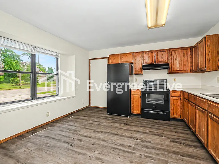 6877 Charlesgate Rd — Photo 7