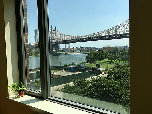 Rented by Compass | media 35