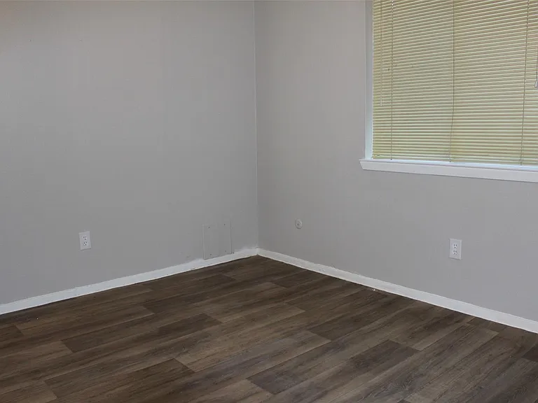 4406 Lost Lake Ln — Photo 24