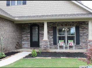 4 Sudworth Dr SW, Huntsville, AL 35824