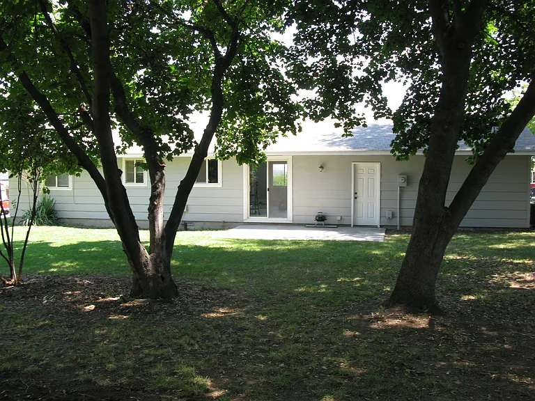 20851 Sequoia Pl — Photo 3