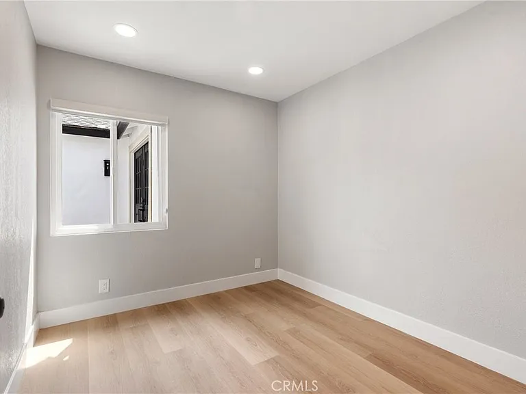 3019 Cresta Way — Photo 12