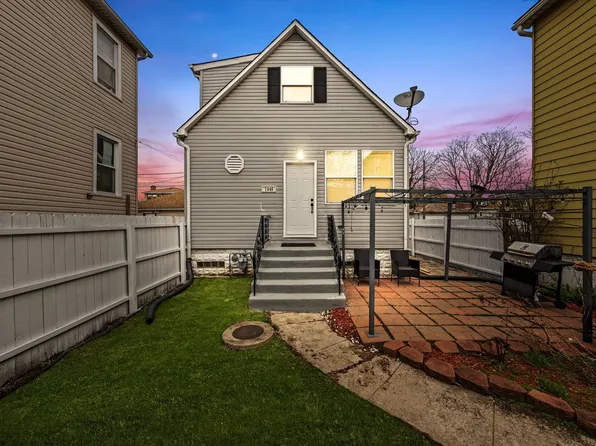 7546 W 61st St, Summit, IL 60501