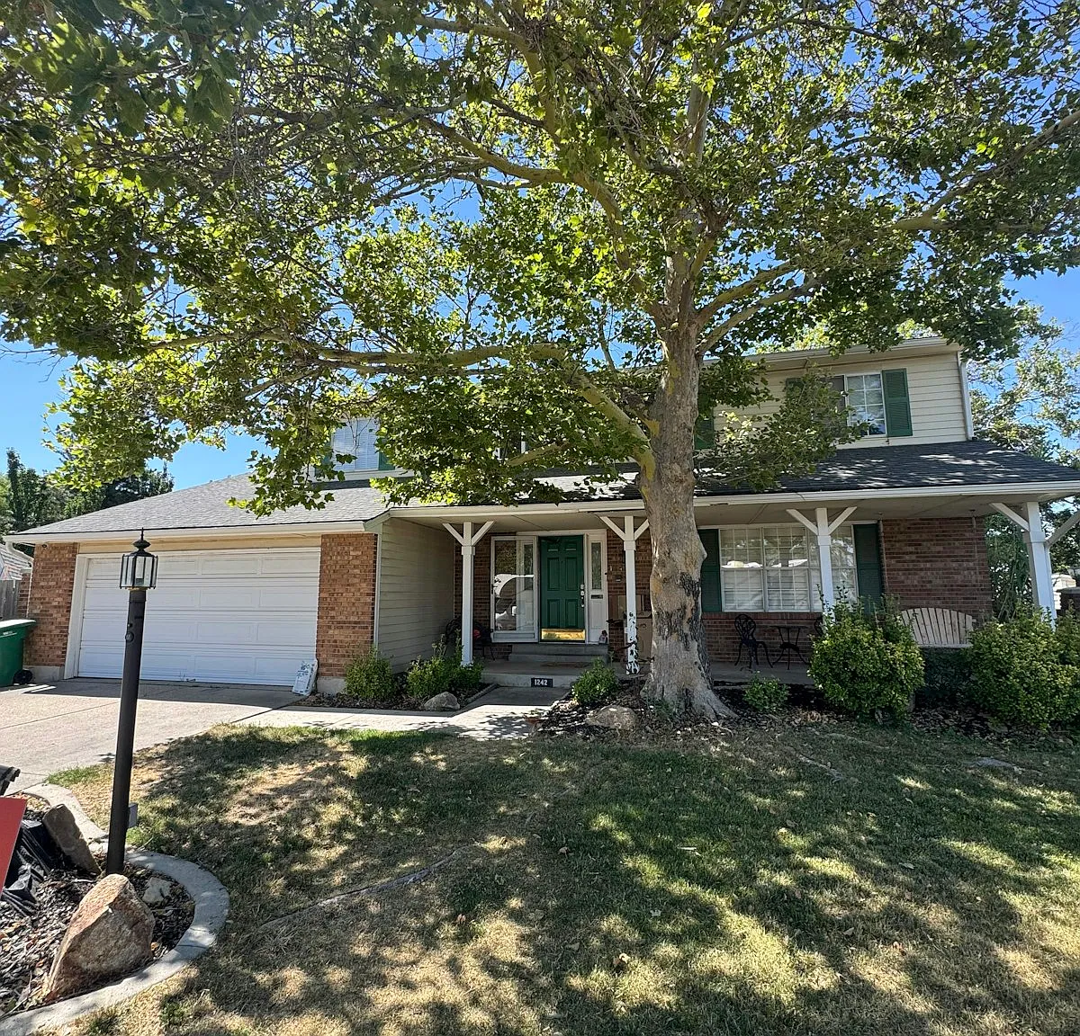 1242 East Eastridge Circle — Photo 1