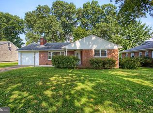 14 Gale Rd, Camp Hill, PA 17011