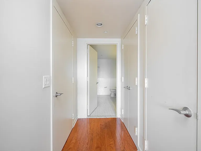 700 Grove St #8G — Photo 14
