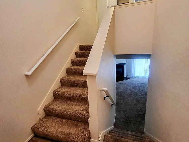 928 Blue Heron Ave NE — Photo 6