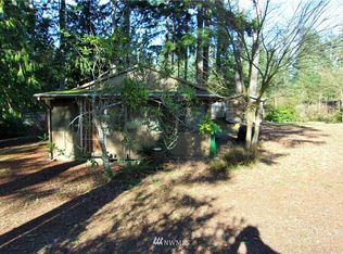 61 Bear Rd, Quilcene, WA 98376