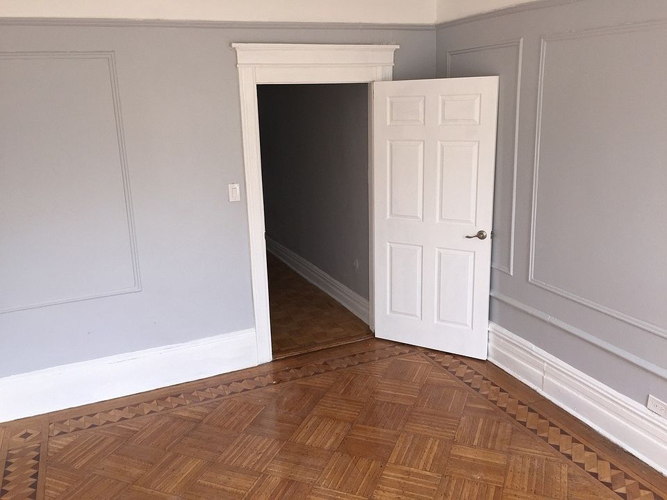 2nd image of 1045 Sterling Pl #4AL