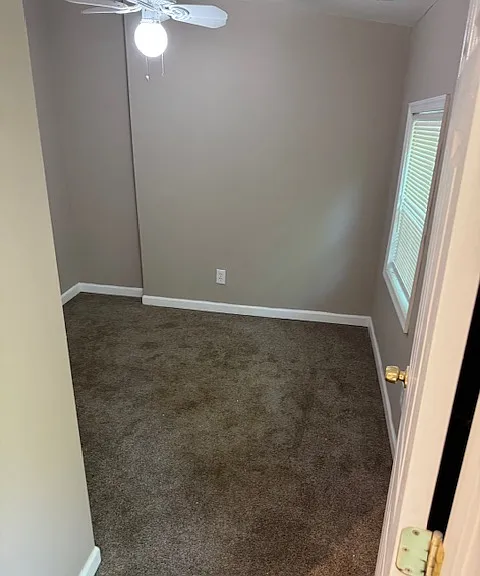 Small bedroom (2nd fl).