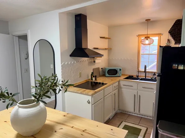 (undisclosed Address), Grand Haven, MI 49417